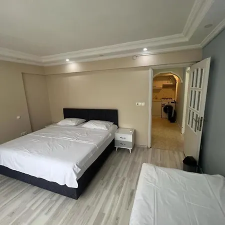 Abbasi Apart Apartment *