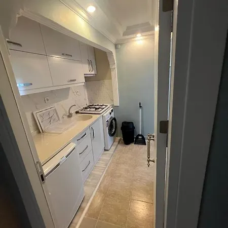 Abbasi Apart Apartment