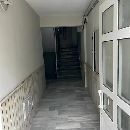 Abbasi Apart Apartment
